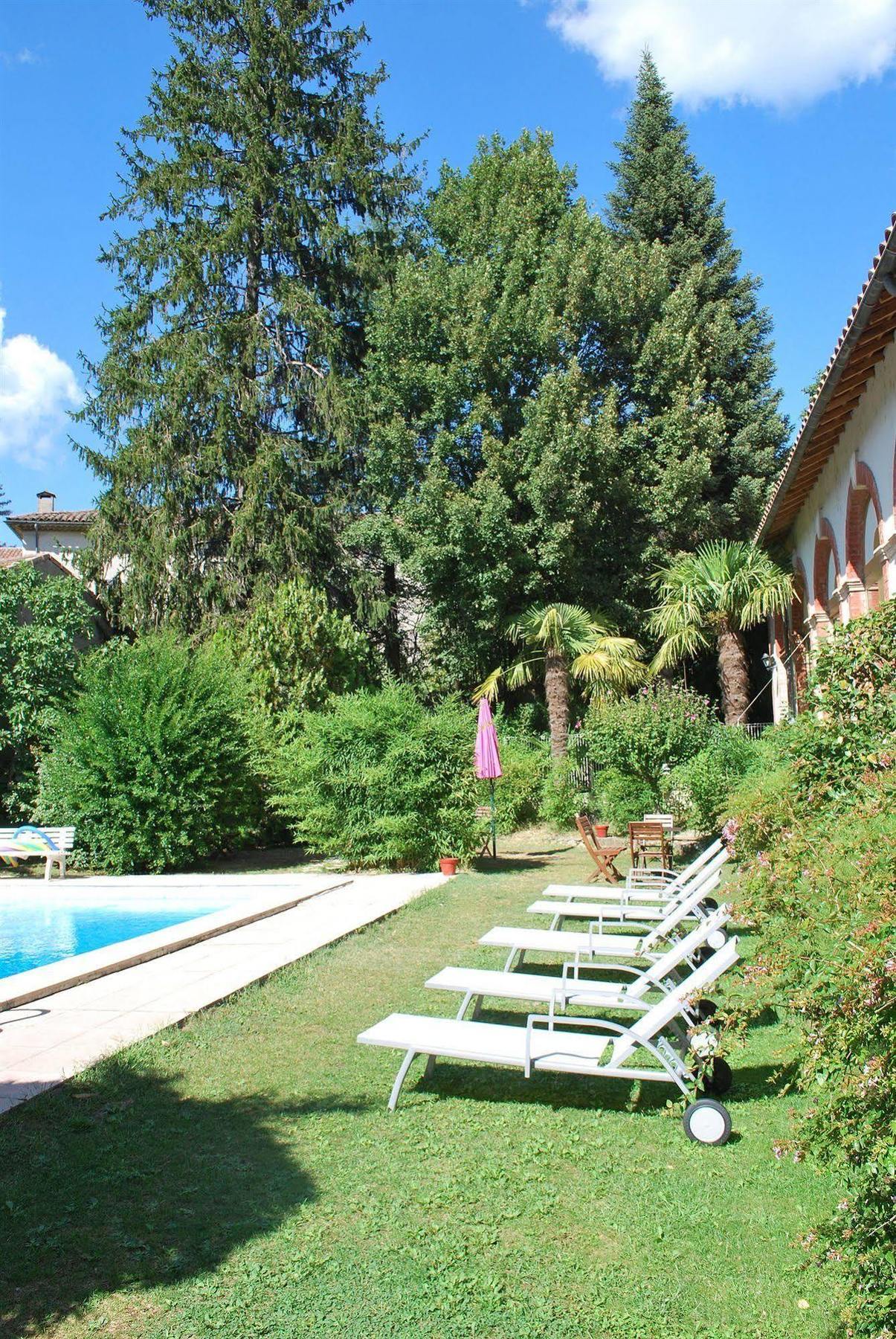 Hotel Les Bellugues 2*
